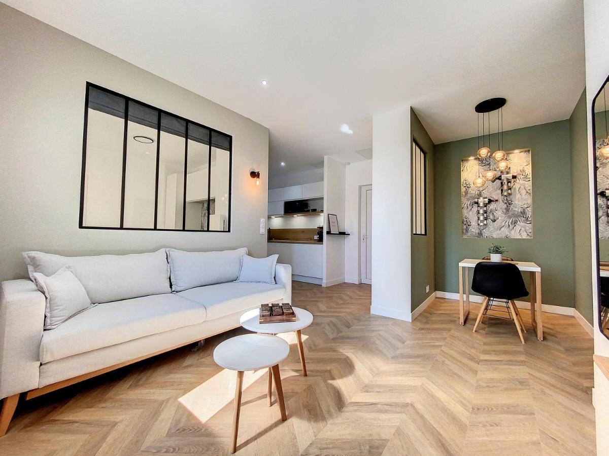 Appartchic - Appartement Standing - Plein Centre & Parking Prive Créon Exterior foto