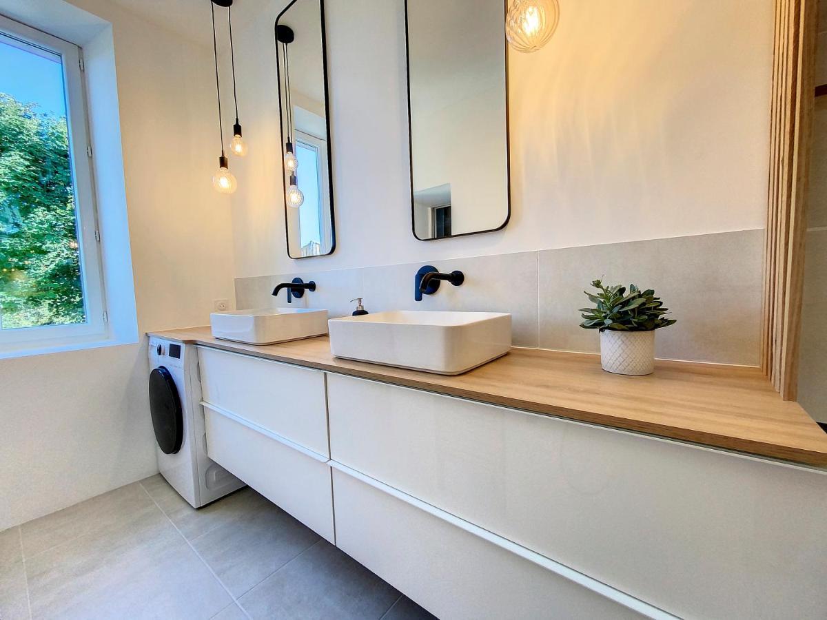 Appartchic - Appartement Standing - Plein Centre & Parking Prive Créon Exterior foto